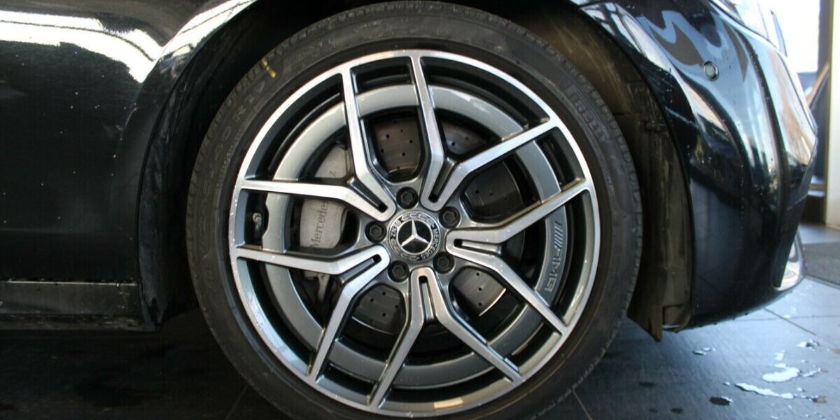 Mercedes-Benz E 300 d 4Matic T 9G-TRONIC AMG Line 78.920 km 39.980 &euro; Euskirchen 53881