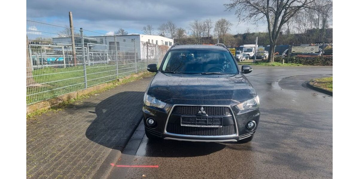 Mitsubishi Outlander 262.000 km 4.499 &euro; Bonn 53111