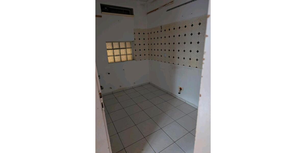 Etagenwohnung Bergheim - 2 Zimmer, 80 m&sup2;, 950&euro; | Angebot:26659126