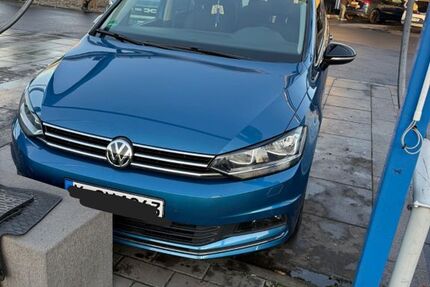 VW Touran 100.000 km 19.000 &euro; Köln 51107