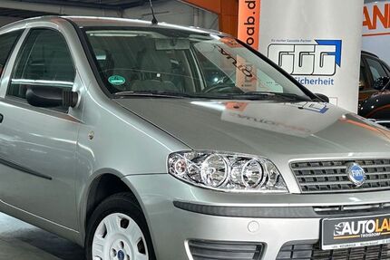 Fiat Punto 49.000 km 2.999 &euro; Troisdorf 53842