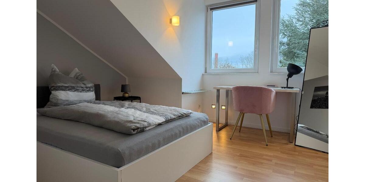 Etagenwohnung Sankt Augustin - 2 Zimmer, 70 m&sup2;, 1.600&euro; | Angebot:25901442