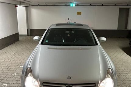 Mercedes-Benz CLS 320 216.000 km 8.500 &euro; Köln 51105