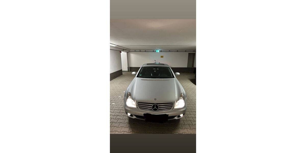 Mercedes-Benz CLS 320 216.000 km 8.500 &euro; Köln 51105