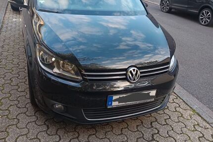 VW Touran 152.000 km 7.450 &euro; Köln 51103
