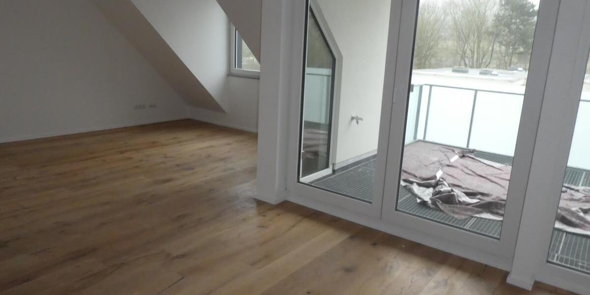Neue helle Dachgeschoßwohnung mit moderner Heiztechnik im Energiesparhaus Bonn-Endenich - Dachgeschoßwohnung Bonn Dransdorf | Angebot:26610037