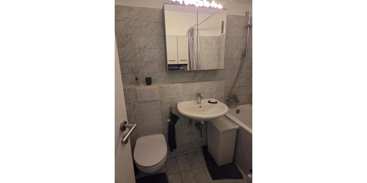 Etagenwohnung Köln Ehrenfeld - 2 Zimmer, 56 m&sup2;, 1.075&euro; | Angebot:26049766