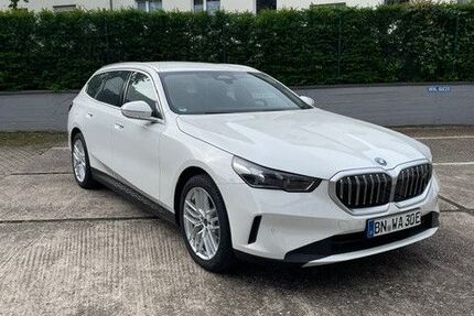 BMW i5 3.900 km 50.990 &euro; Bonn 53119