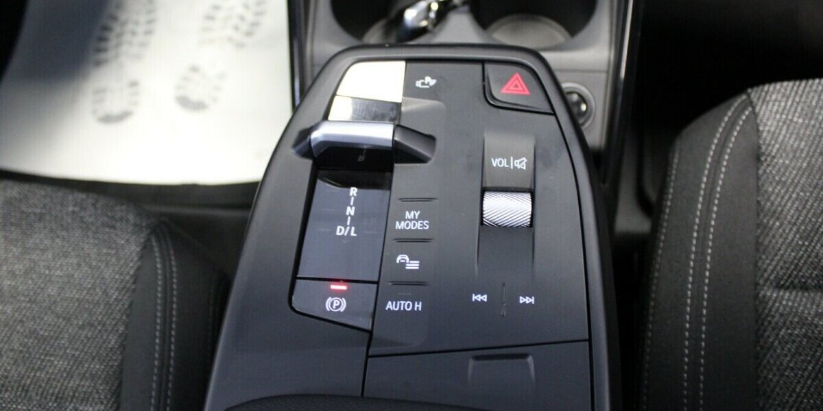 BMW 218 218d Active Tourer Aut. 89.998 km 21.980 &euro; Euskirchen 53881