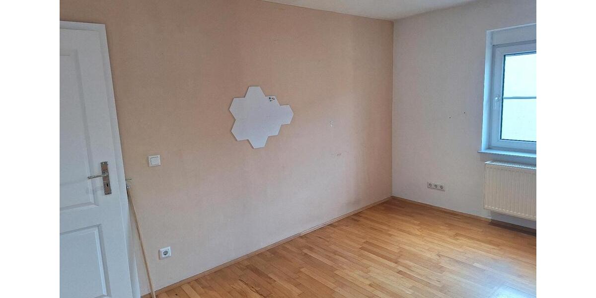 Einfamilienhaus Niederkassel - 5 Zimmer, 126 m&sup2;, 1.500&euro; | Angebot:26006004