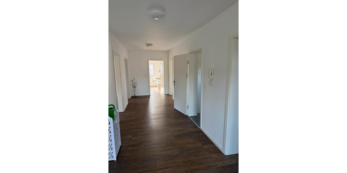 Dachgeschoßwohnung Bonn Hardtberg - 3 Zimmer, 105 m&sup2;, 1.000&euro; | Angebot:26048891