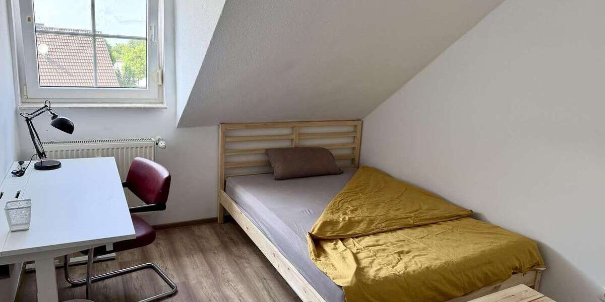 Etagenwohnung Euskirchen Dom-Esch - 6 Zimmer, 93 m&sup2;, 359&euro; | Angebot:27033110
