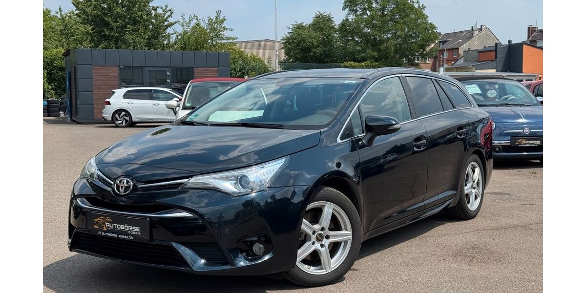 Toyota Avensis 145.899 km 11.999 &euro; Düren 52349
