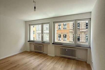 Wohnung Köln Altstadt-Nord - 1 Zimmer, 25 m&sup2;, 625&euro; | Angebot:26677306