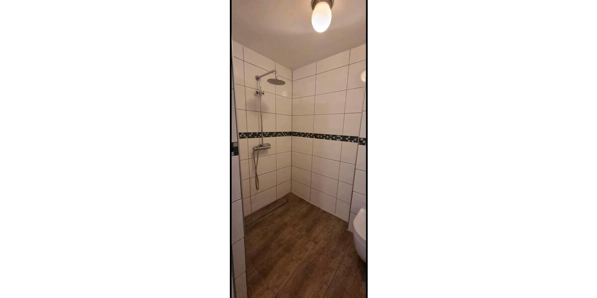 Dachgeschoßwohnung Düren - 3 Zimmer, 80 m&sup2;, 800&euro; | Angebot:25710770