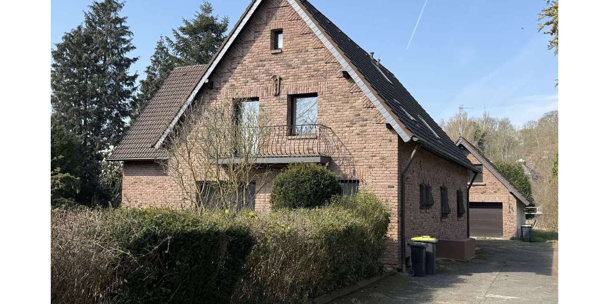 Einfamilienhaus Bad Münstereifel - 6 Zimmer, 232 m&sup2;, 595.000&euro; | Angebot:25948107