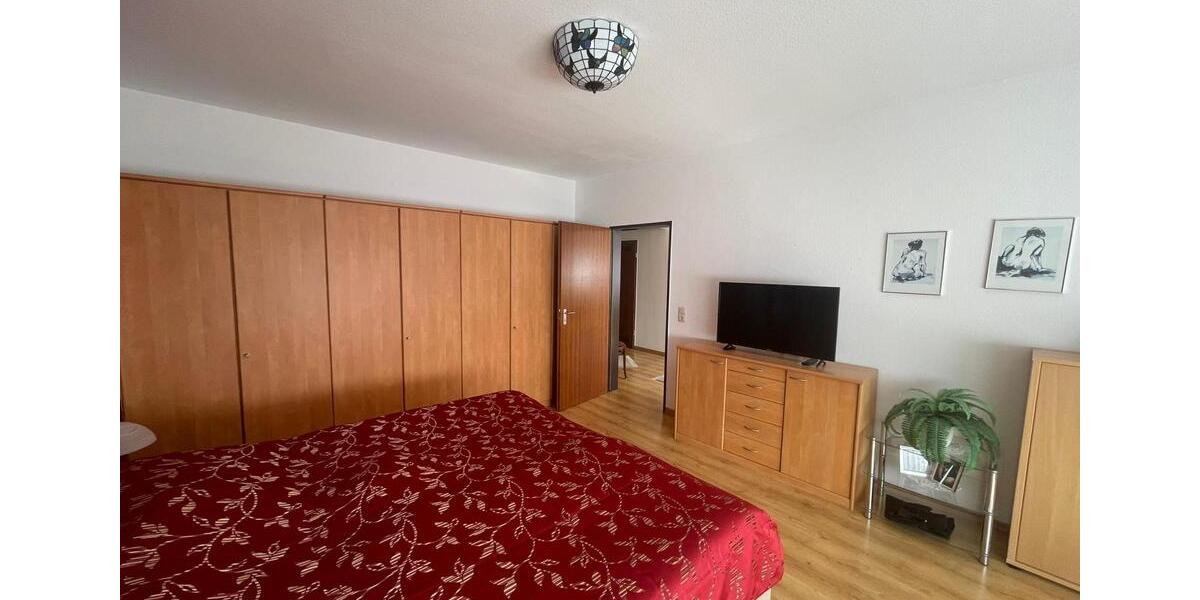 Etagenwohnung Bergheim - 3 Zimmer, 125 m&sup2;, 1.100&euro; | Angebot:26042762