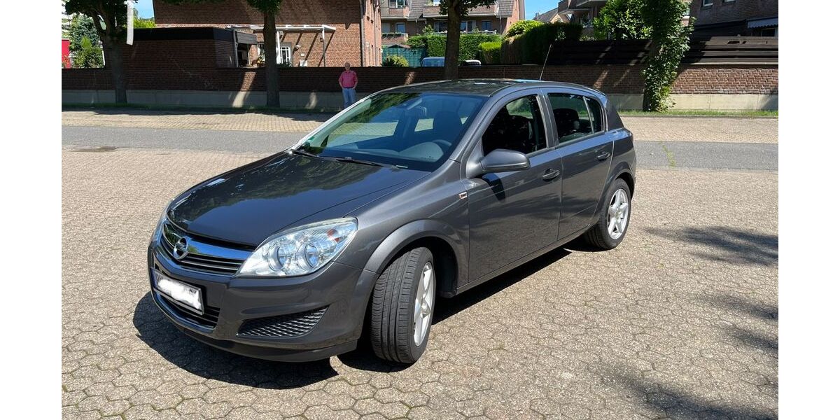 Opel Astra 131.000 km 4.990 &euro; Hürth 50354