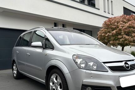 Opel Zafira 33.000 km 8.950 &euro; Köln 51107