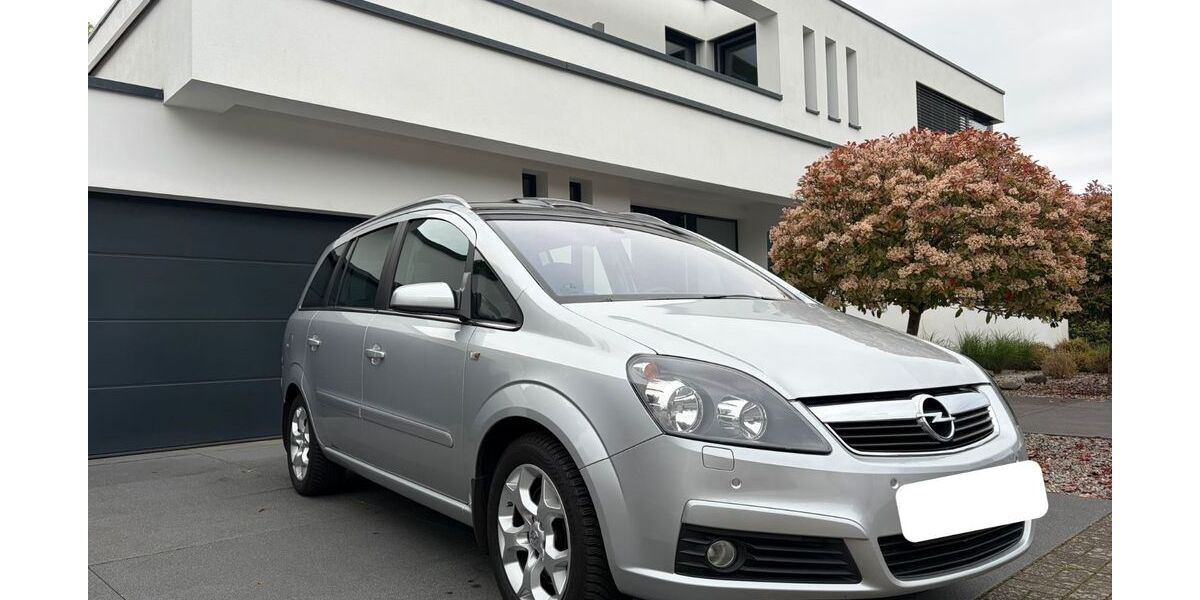 Opel Zafira 33.000 km 8.950 &euro; Köln 51107