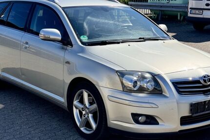 Toyota Avensis 242.700 km 1.850 &euro; Bornheim 53332