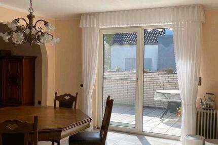 Haus Troisdorf - 8 Zimmer, 194 m&sup2;, 650.000&euro; | Angebot:25176606