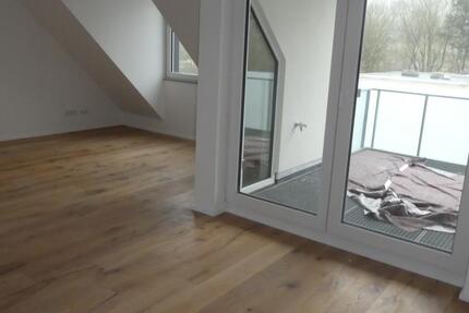 Neue helle Dachgeschoßwohnung mit moderner Heiztechnik im Energiesparhaus Bonn-Endenich - Wohnung Bonn Dransdorf | Angebot:26817977