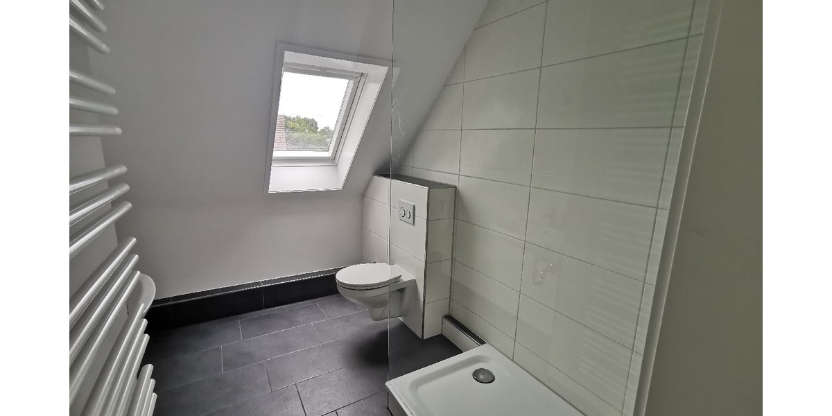 Wohlfühlwohnung mit Balkon und Einbauküche - Dachgeschoßwohnung Sankt Augustin | Angebot:26083185