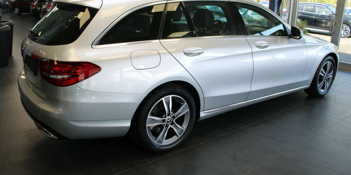 Mercedes-Benz C 180 T 9G-TRONIC Avantgarde 75.676 km 19.980 &euro; Euskirchen 53881
