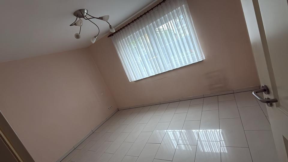 Erdgeschoßwohnung Wesseling - 3 Zimmer, 80 m&sup2;, 1.400&euro; | Angebot:26642926