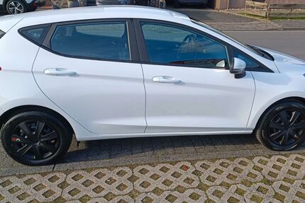 Ford Fiesta 43.834 km 11.000 &euro; Troisdorf-Sieglar 53844