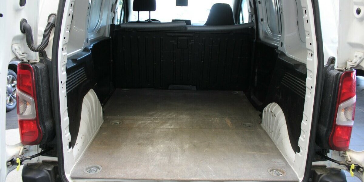 Citroen Berlingo 1.5 BlueHDI 130M - AHK - Head-Up - 132.598 km 10.980 &euro; Euskirchen 53881