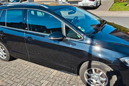 VW Golf Sportsvan 130.000 km 13.000 &euro; Kerpen 50170