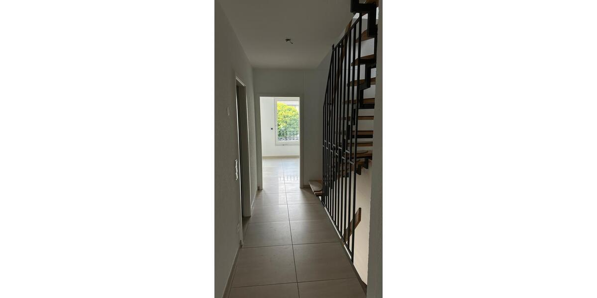 Reihenhaus Köln Chorweiler - 5 Zimmer, 141 m&sup2;, 579.000&euro; | Angebot:27297130