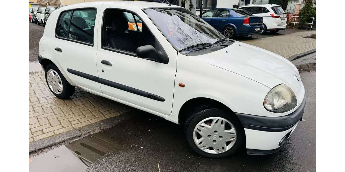 Renault Clio 105.000 km 3.500 &euro; Troisdorf 53842
