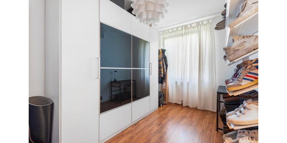 Etagenwohnung Niederkassel - 3 Zimmer, 65 m&sup2;, 1.650&euro; | Angebot:25944870