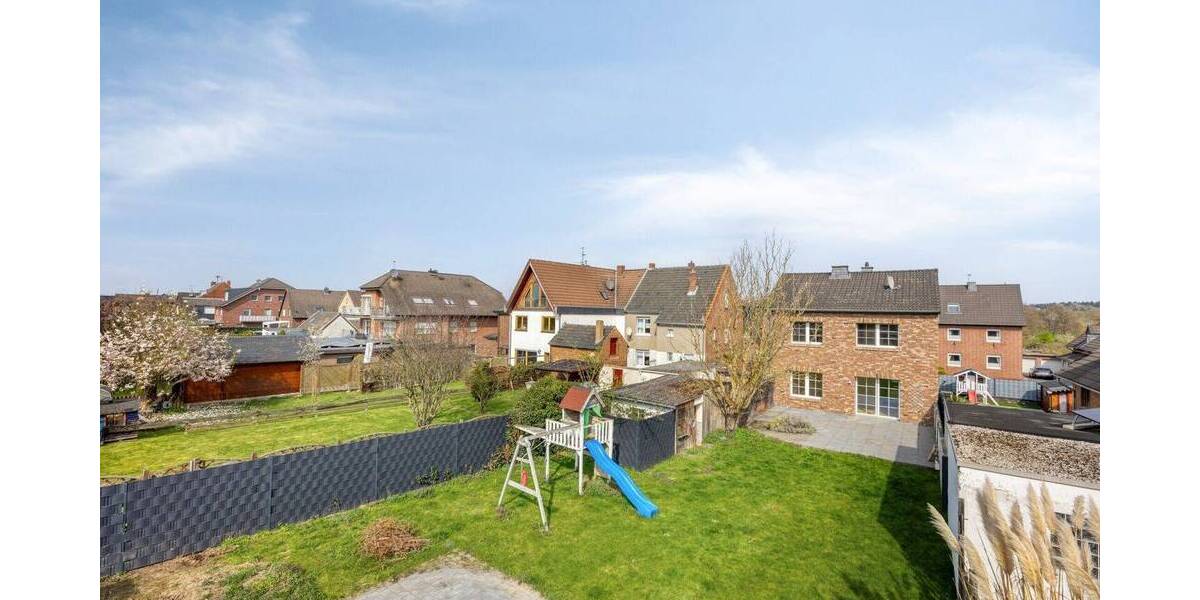 Einfamilienhaus Erftstadt Bliesheim - 5 Zimmer, 120 m&sup2;, 395.000&euro; | Angebot:26108384