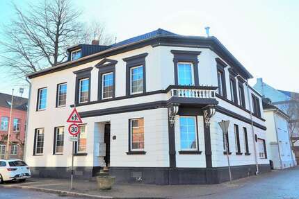 Haus Bedburg - 11 Zimmer, 306 m&sup2;, 489.000&euro; | Angebot:25744316