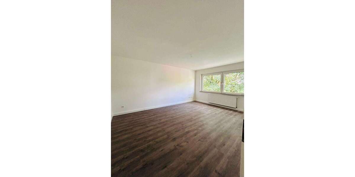 Etagenwohnung Köln Mülheim - 4 Zimmer, 84 m&sup2;, 1.700&euro; | Angebot:24543400