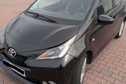Toyota Aygo (X) 95.676 km 7.800 &euro; Bornheim 53332
