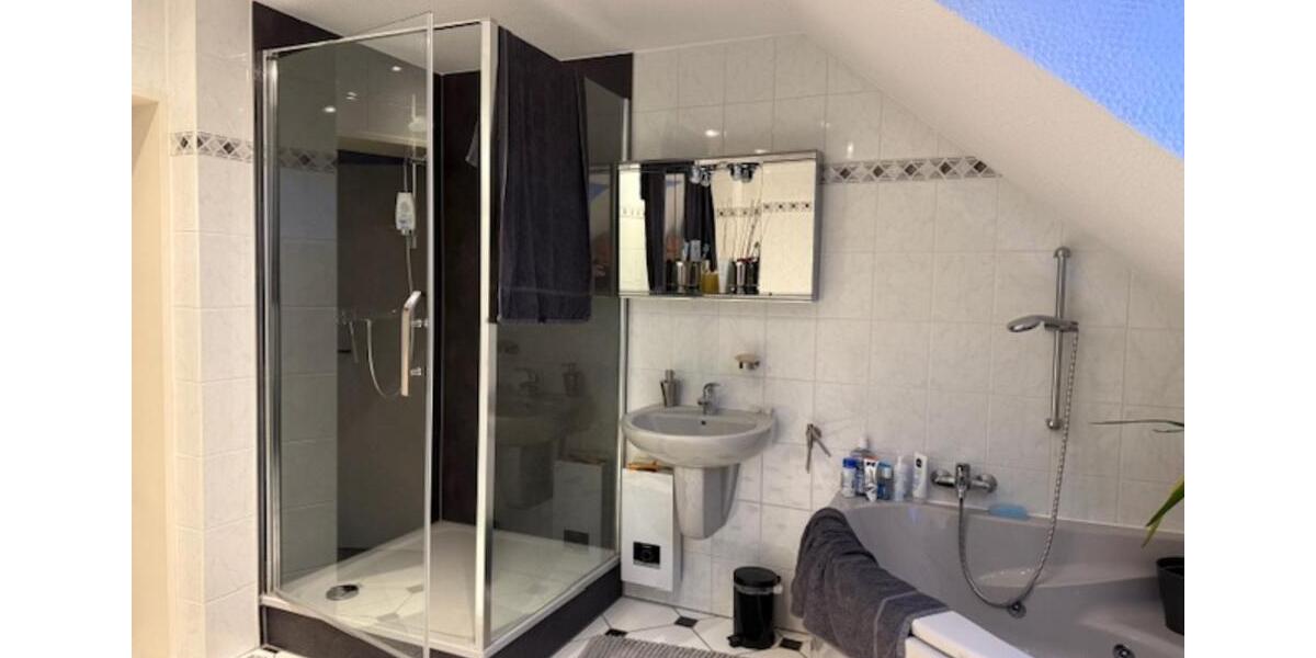 Einfamilienhaus Bonn Beuel-Mitte - 8 Zimmer, 226 m&sup2;, 770.000&euro; | Angebot:25236960