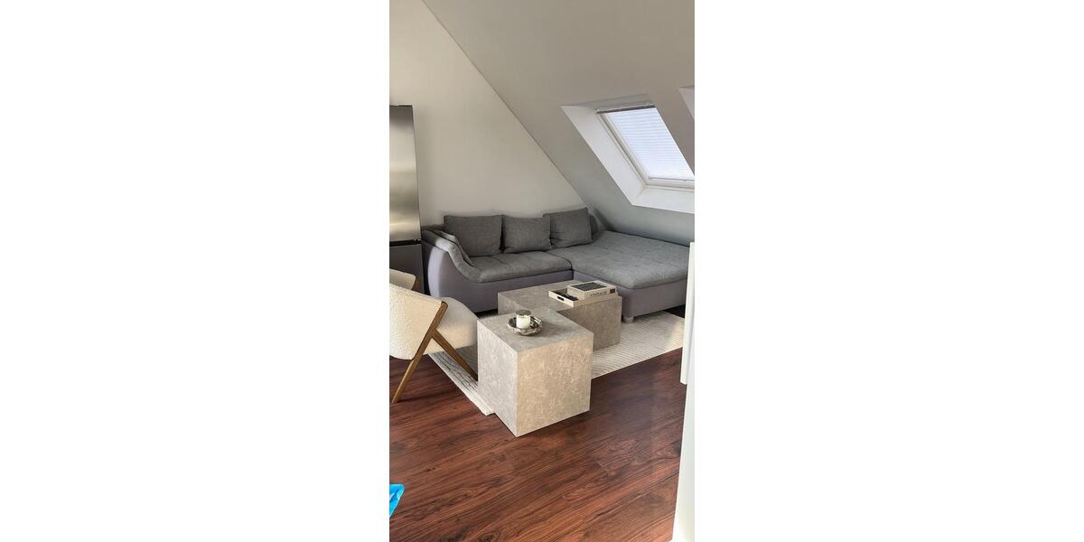 Dachgeschoßwohnung Köln Nippes - 1 Zimmer, 68 m&sup2;, 1.100&euro; | Angebot:25903137