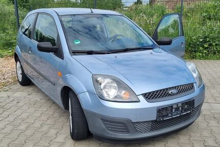 Ford Fiesta 156.196 km 1.400 &euro; Sankt Augustin 53757