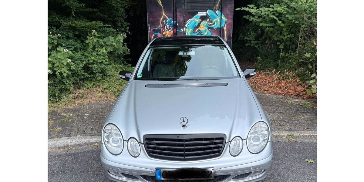 Mercedes-Benz E 240 195.000 km 5.500 &euro; Leverkusen 51373