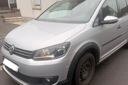 VW Touran 249.000 km 6.100 &euro; Euskirchen 53879