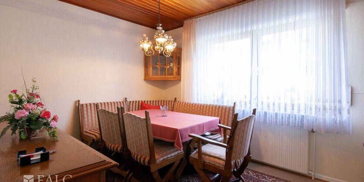 Einfamilienhaus Bergheim Ahe - 5 Zimmer, 138 m&sup2;, 325.000&euro; | Angebot:26869189