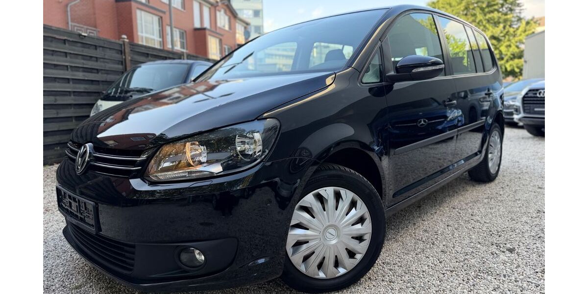 VW Touran 230.000 km 5.850 &euro; Köln 50674