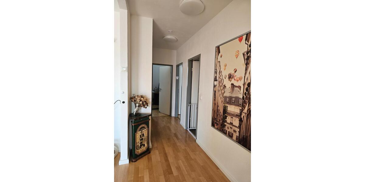 Dachgeschoßwohnung Frechen - 4 Zimmer, 94 m&sup2;, 410.000&euro; | Angebot:25772336