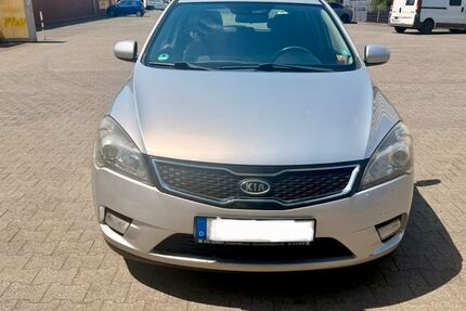 Kia ceed / Ceed 249.000 km 1.499 &euro; Köln 50825