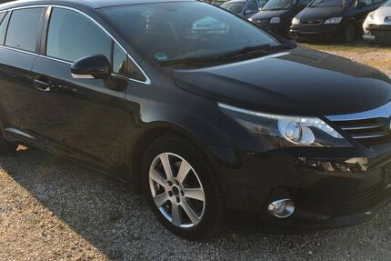 Toyota Avensis 150.000 km 8.999 &euro; Bonn 53227